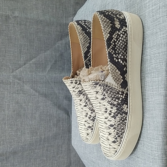 Stuart Weitzman Nuggets snake print slip-on sneaker women's 8.5 - Picture 11 of 12